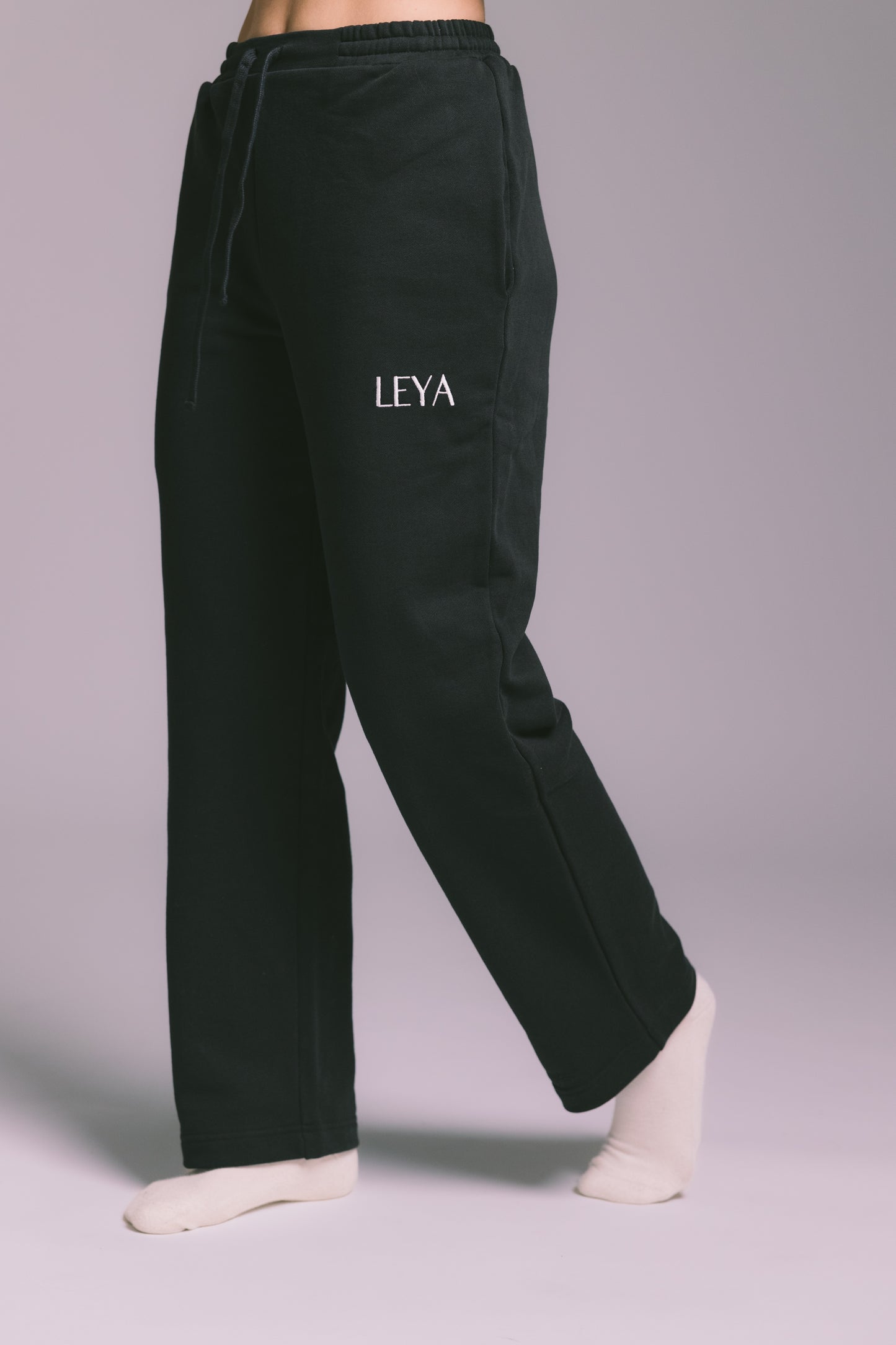 LEYA SHORTIES