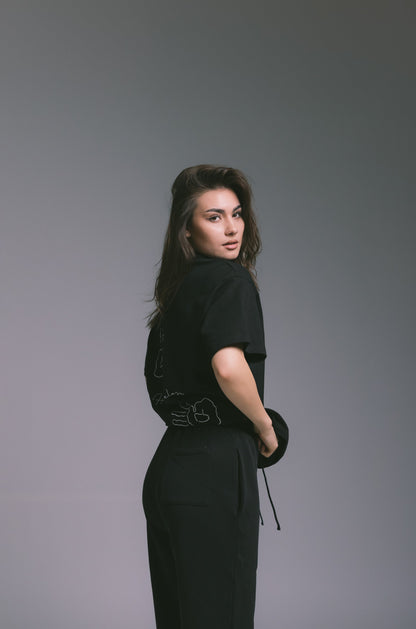 BLACK BOND TEE